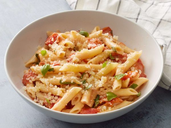 Penne Tomate Basilico